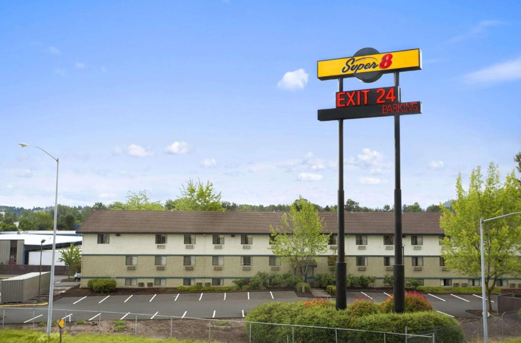 Parkrose Hotel | Super 8 by Wyndham Portland Airport