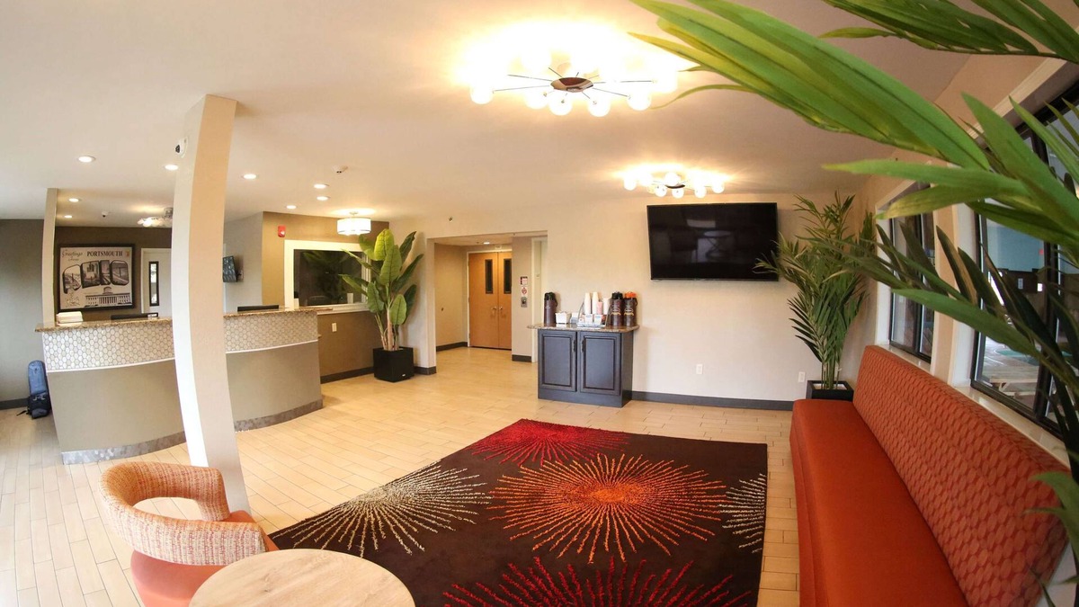 Portsmouth Hotel | Super 8 by Wyndham Portsmouth