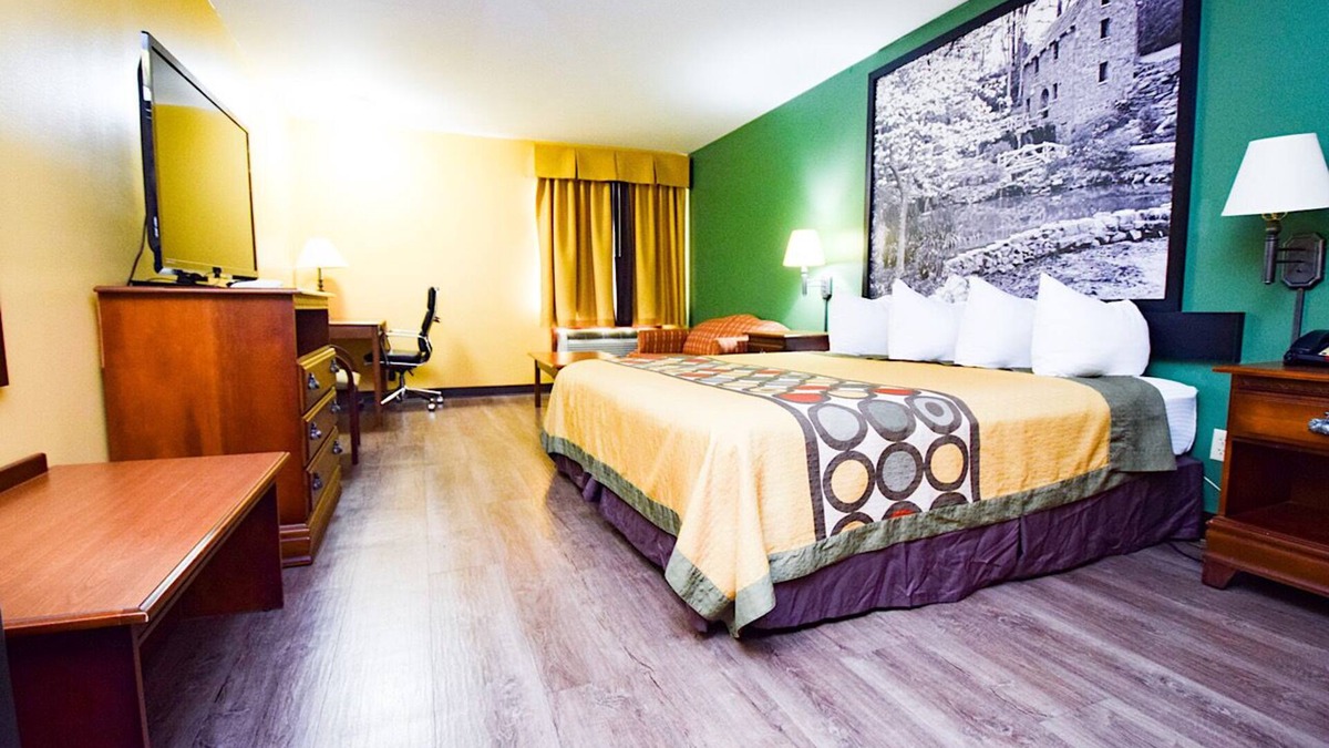 Searcy Hotel | Super 8 by Wyndham Searcy AR