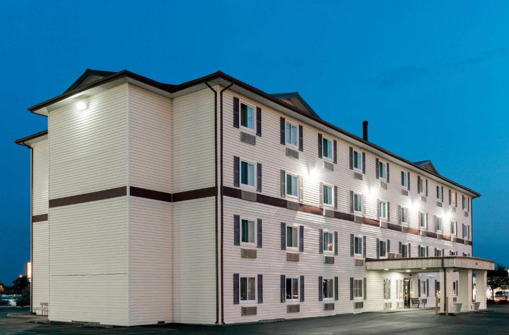 Springfield Hotel | Super 8 by Wyndham Springfield East