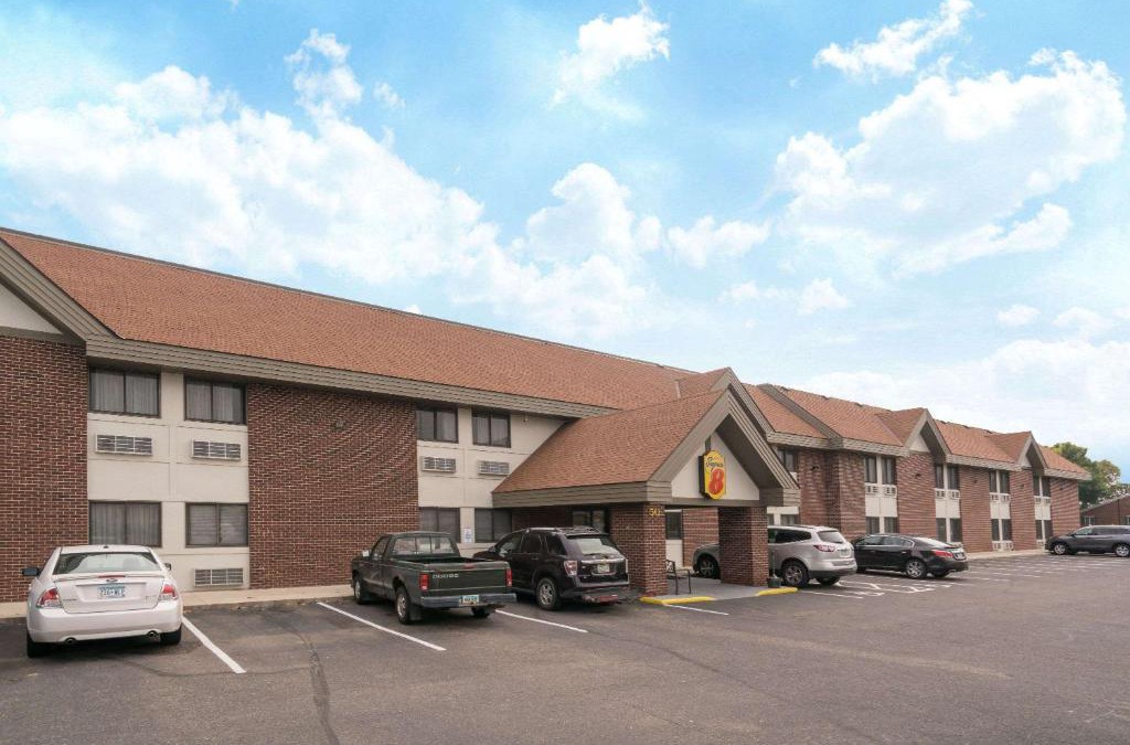 St. Cloud Hotel | Super 8 by Wyndham St. Cloud