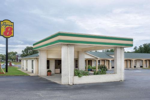 Sumter Hotel | Super 8 by Wyndham Sumter