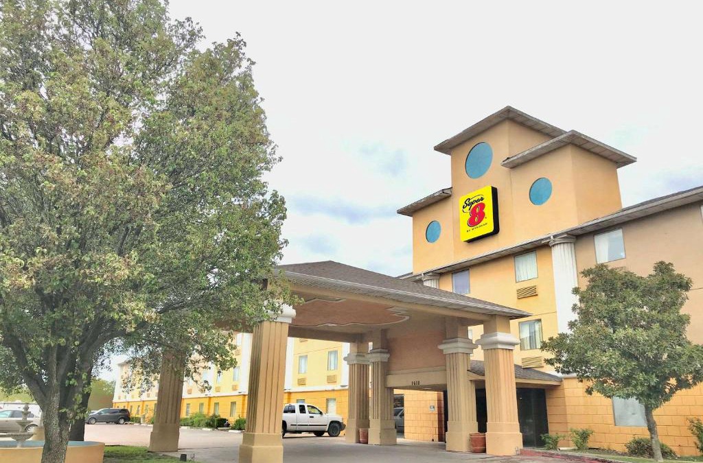 Temple Hotel | Super 8 by Wyndham Temple I-35