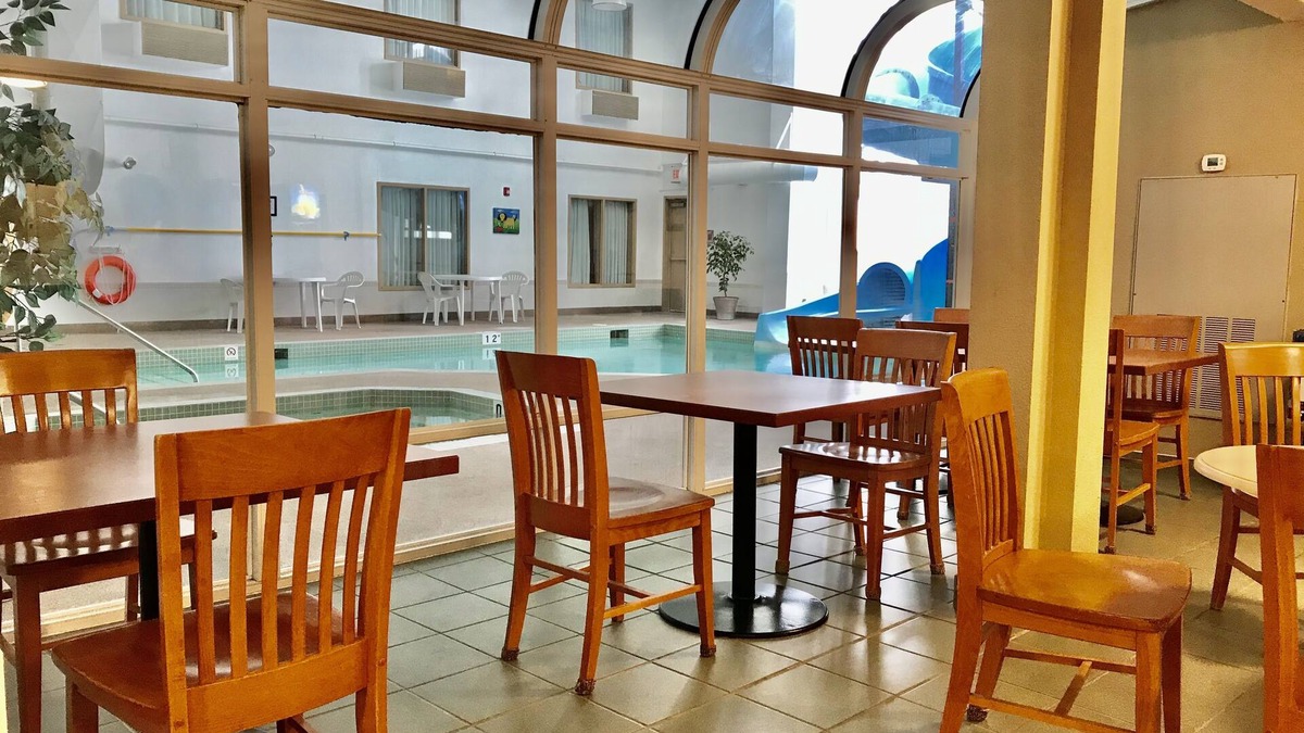 Three Hills Hotel | Super 8 by Wyndham Three Hills AB