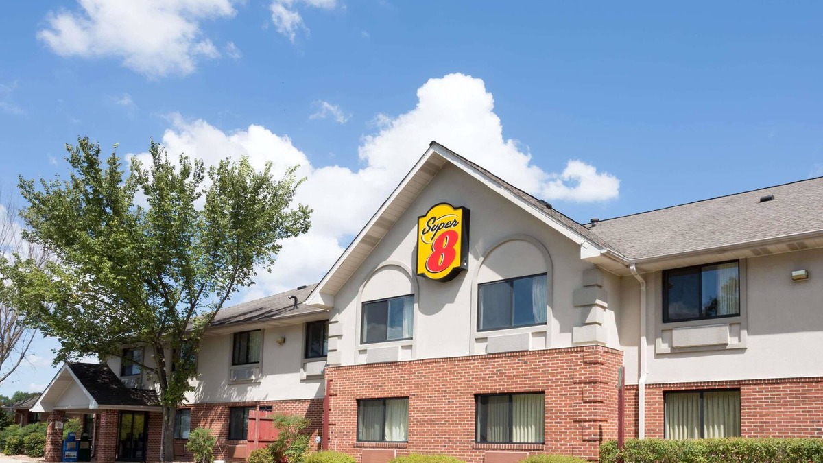 Prince Frederick Hotel | Super 8 by Wyndham Prince Frederick