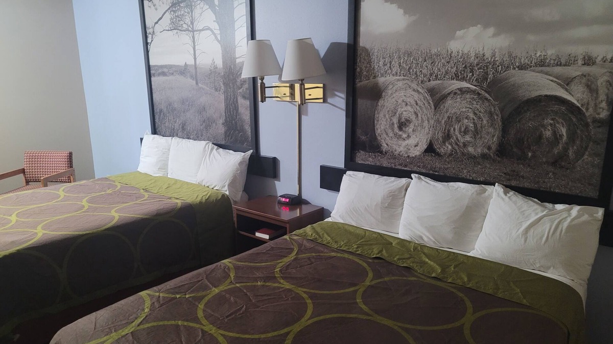 Valentine Hotel | Super 8 by Wyndham Valentine NE