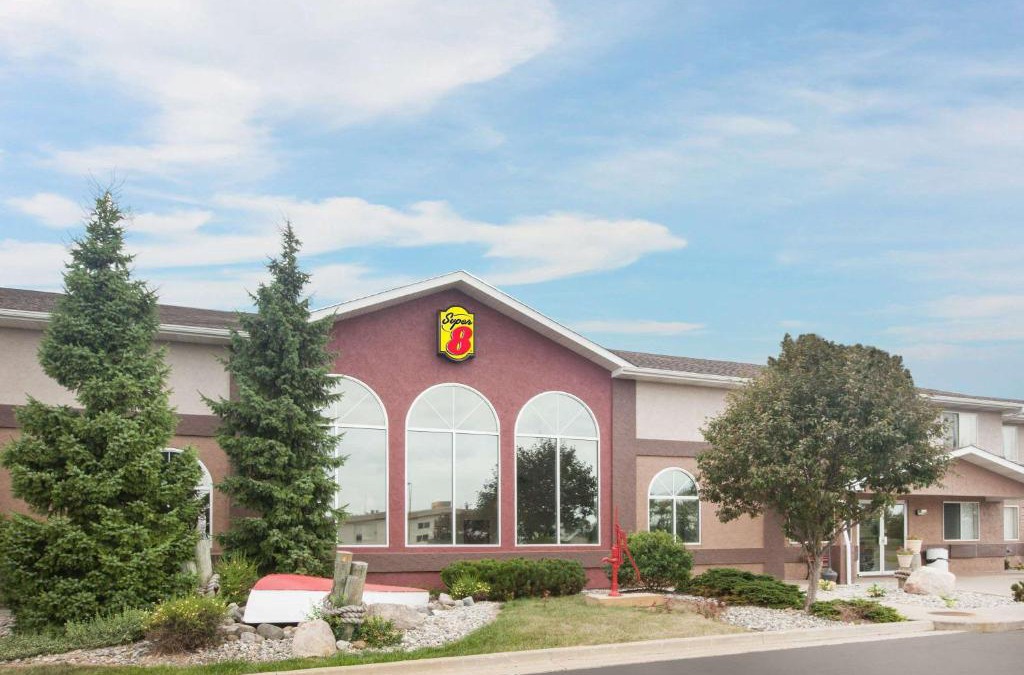 West Branch Hotel | Super 8 by Wyndham West Branch