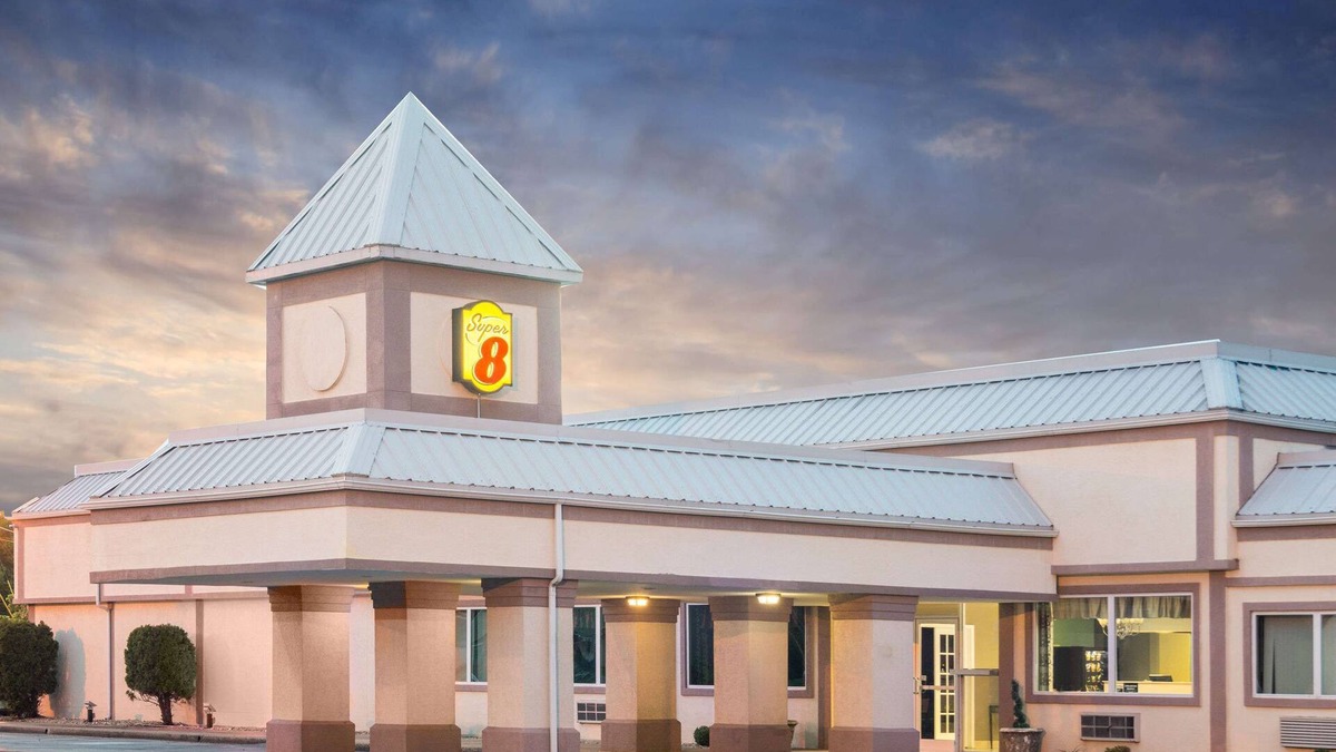 Williamsburg Hotel | Super 8 by Wyndham Williamsburg