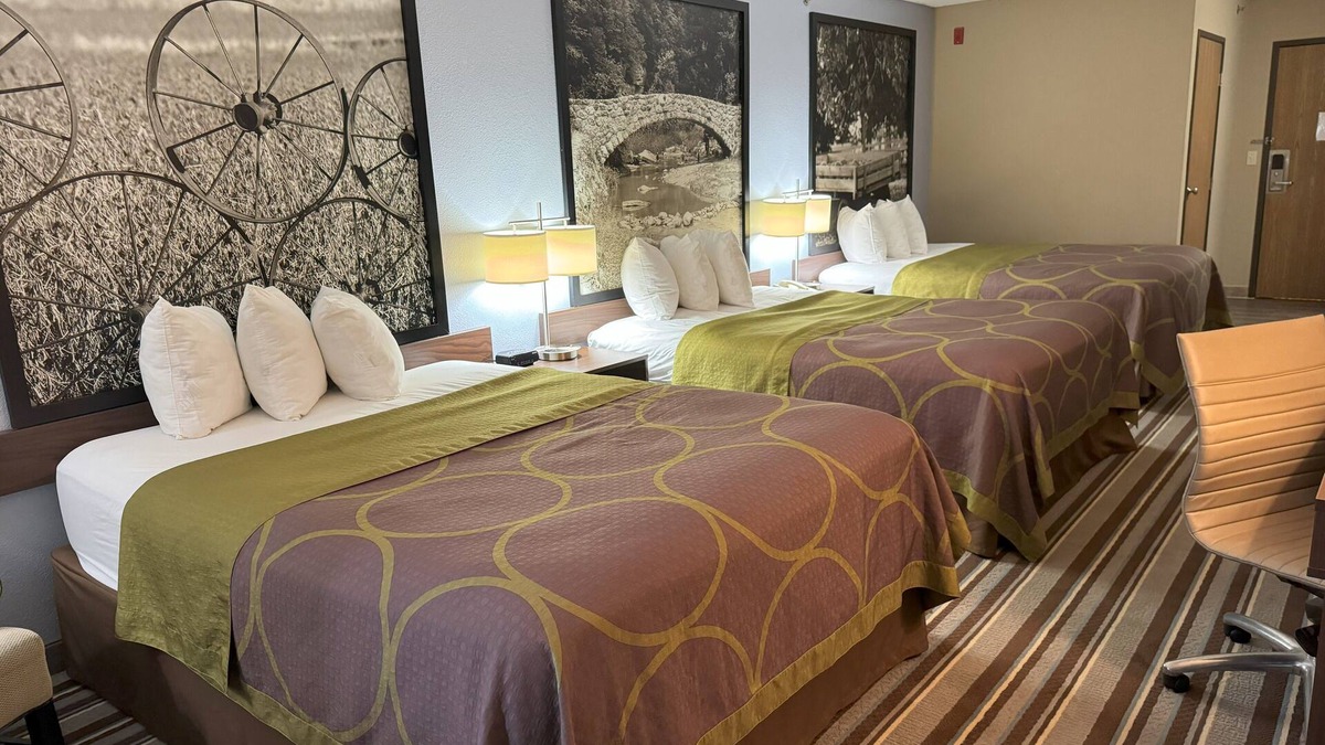 Winfield Hotel | Super 8 by Wyndham Winfield/Quail Ridge Area