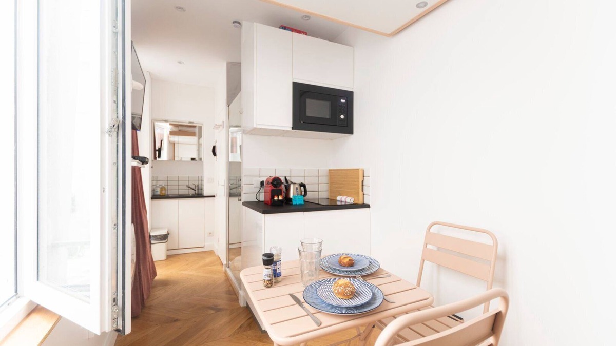 Bonne-Nouvelle Apartment | Super central ministudio⭐ self-checkin murphy bed