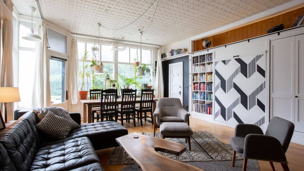 Northeast Minneapolis Arts District House | Super Cool Storefront House with Sauna!