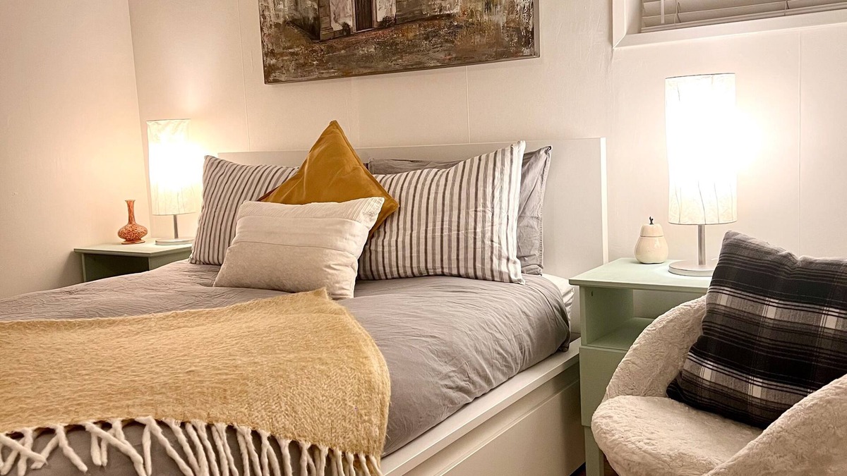 Dunbar Apartment | Super Cozy Garden Retreat