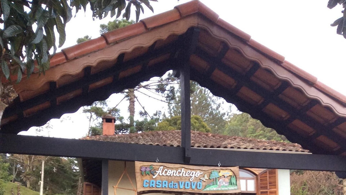 Maringa House | Super cozy house, 1.5Km Gastronomic Center Vila de Maringá MG - Downtown