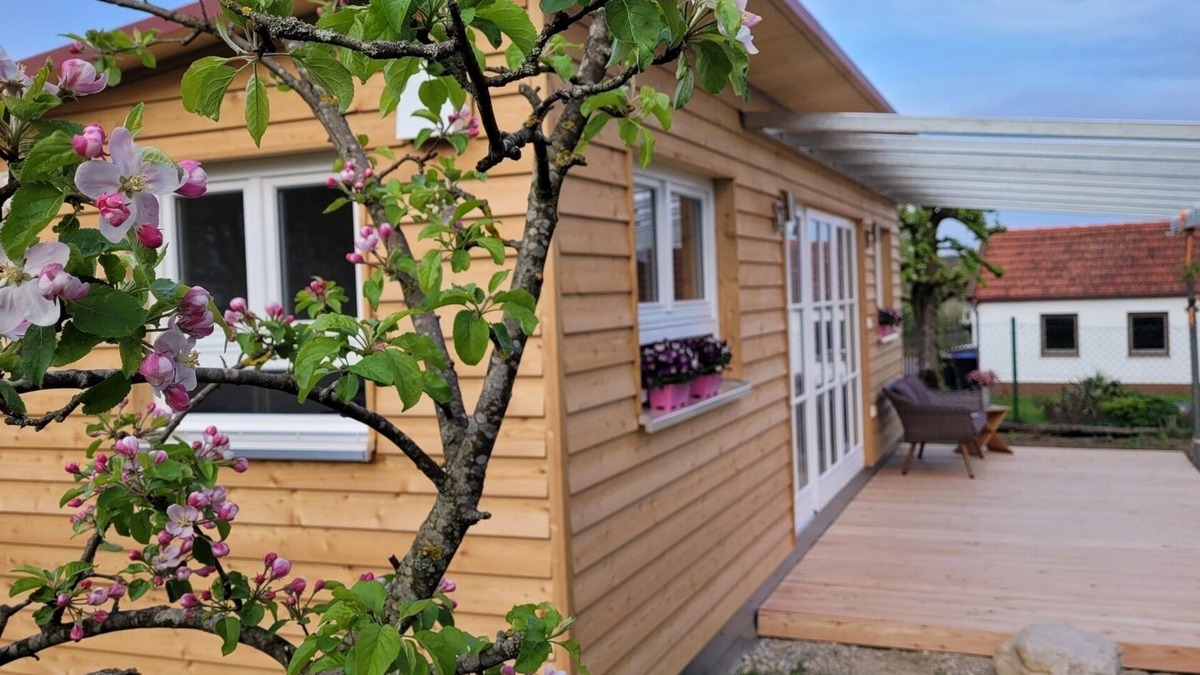 Geltendorf Cabin | Super cozy tiny house with terrace