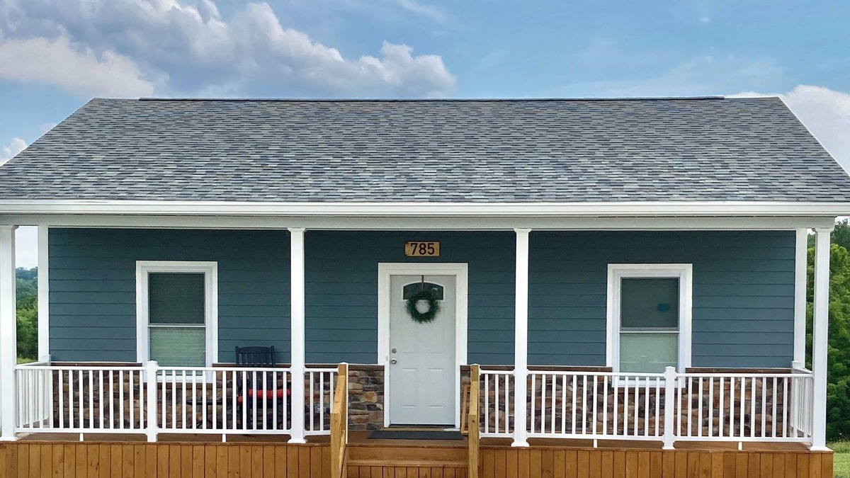 Dry Ridge House | Super cute and Cozy 2-bedroom house with AC and WiFi in dry ridge