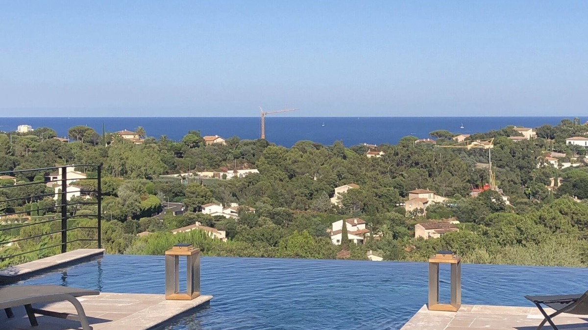 Guerrevieille House | Super house, Sea View, Beach Private + private Boat, tennis, swimming pool