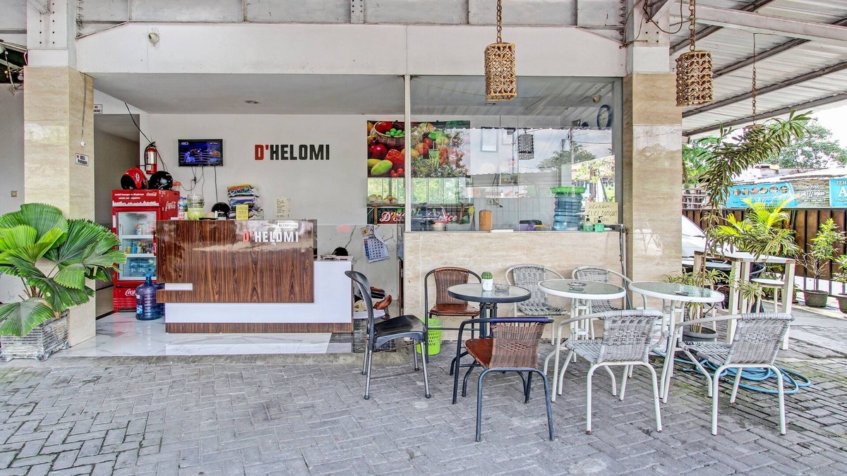 Depok Hotel | Super OYO Collection O 90253 DHelomi