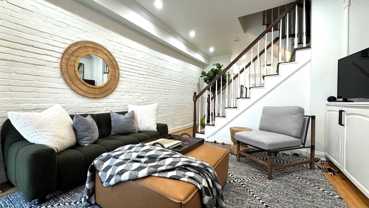 Logan Circle House | Super-Stylish Logan Circle 4-bedroom townhome on DC’s Hottest Block