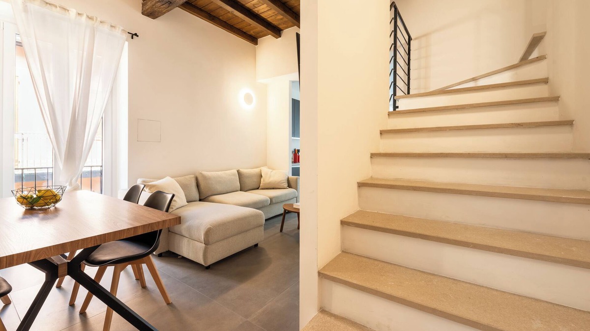 Robecco sul Naviglio Apartment | Super suite apartment on Naviglio castel view