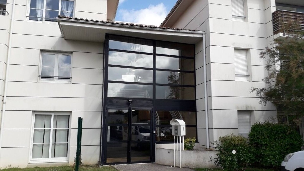 Charente-Maritime Apartment | Super sunny T2 apartment, 2 adults and 1 child near the beach