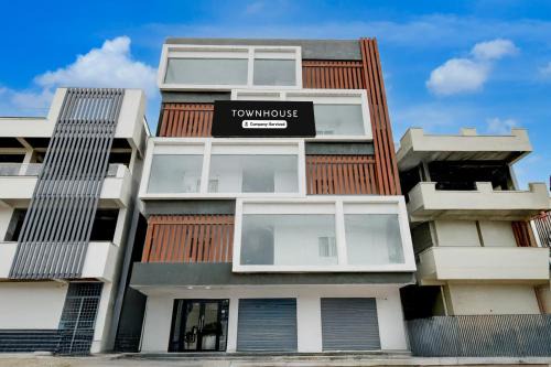 Vanasthalipuram Hotel | Super Townhouse B N Reddy Formerly Capitol Stay Inn