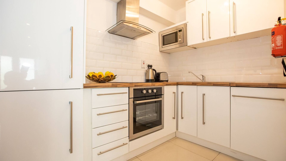 Temple Bar Apartment | Superb 1 bed apartment within 2 minutes walk to Grafton Street - sleeps 4