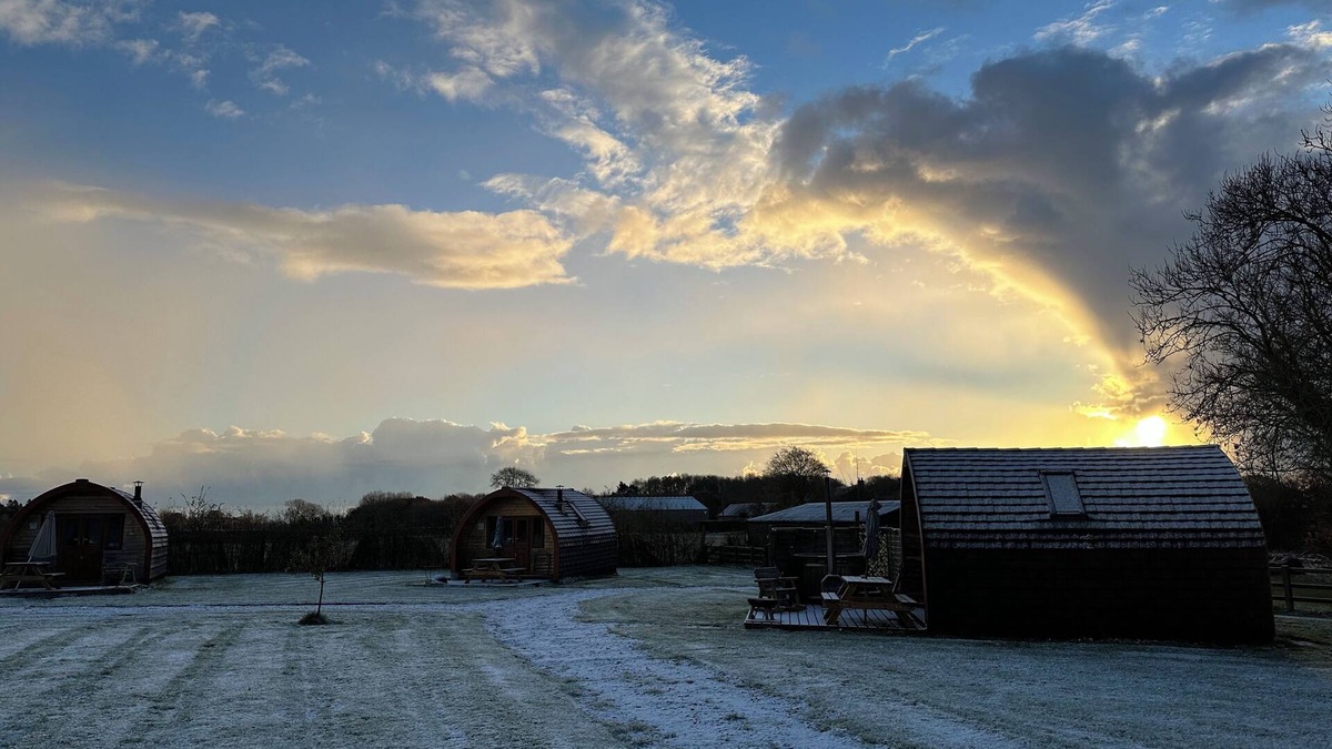 Kilnwick Cabin | Superb 1-bedroom cabin near Driffield in the heart of the Yorkshire Wolds