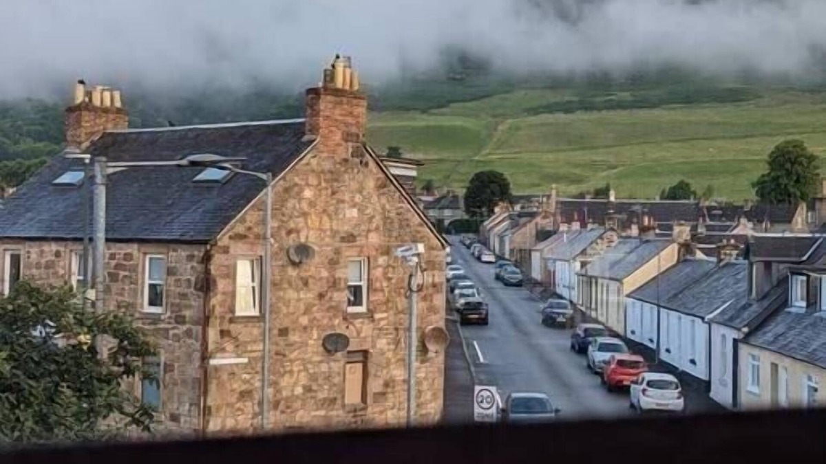 Tillicoultry Condo | Superb 2 Bedroom Flat Tillicoultry