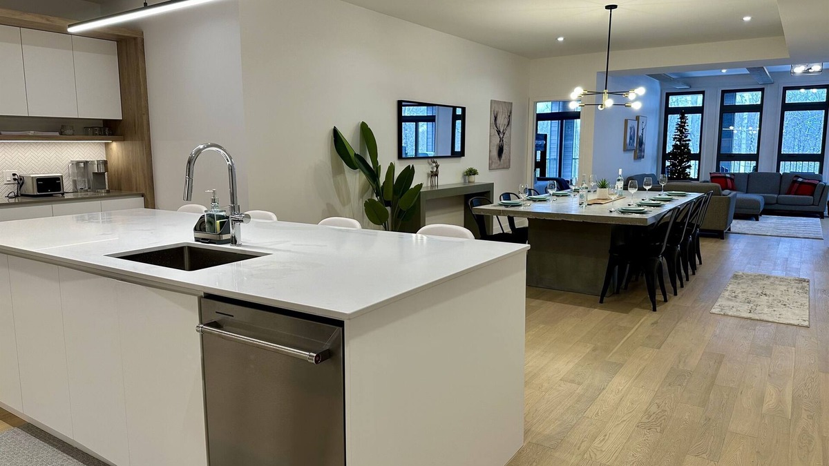 Mont-Tremblant Condo | Superb 3brm - Spacious, Games/Spa/Sauna/Gym