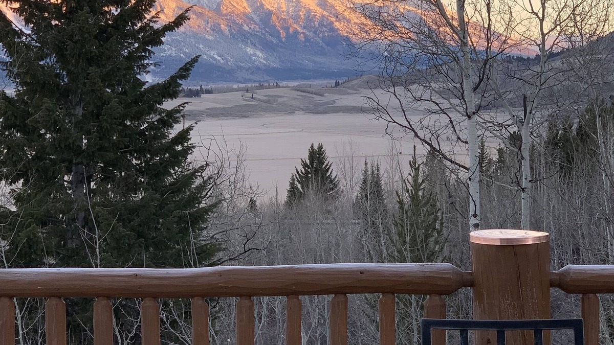 North Gros Ventre House | Superb 5 BDRM. Luxury Home, New Hot Tub, Awesome Views 4 Acres, Gourmet Kitchen
