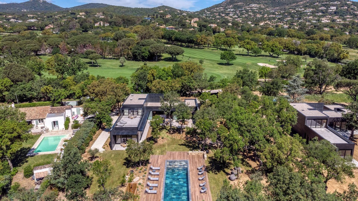 Sainte-Maxime - Saint-Tropez Villa | Superb 5 bedroom Villa, 400m from the sea, in the Golf of ST Tropez.
