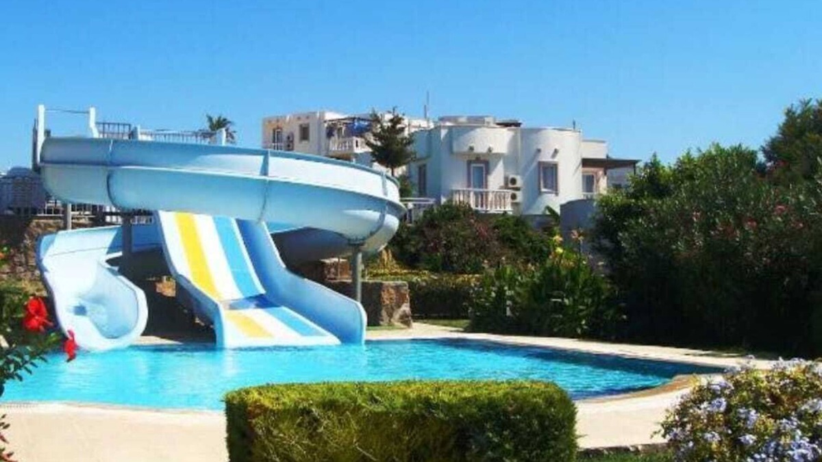 Yalikavak Resort | Superb 9-bedroom resort with fitness room, AC, WiFi in Bodrum