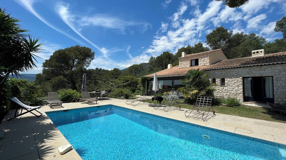 Tourrettes-sur-Loup Villa | Superb air-conditioned villa, swimming pool, quiet, beautiful view, setting sun