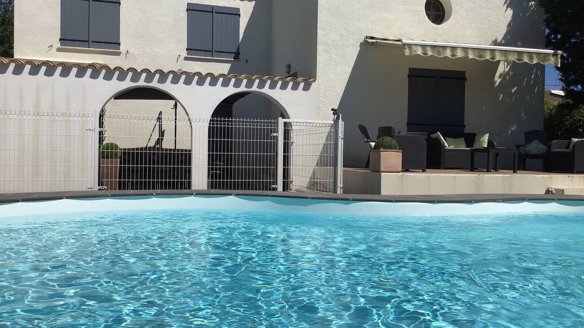 Florensac Villa | Superb air-conditioned villa with pool 10 minutes from the beaches of Agde and Marseillan