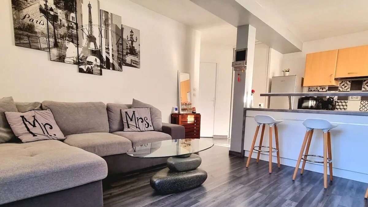 Saint-Cyr-l'Ecole Apartment | Superb apartment with garden near Versailles