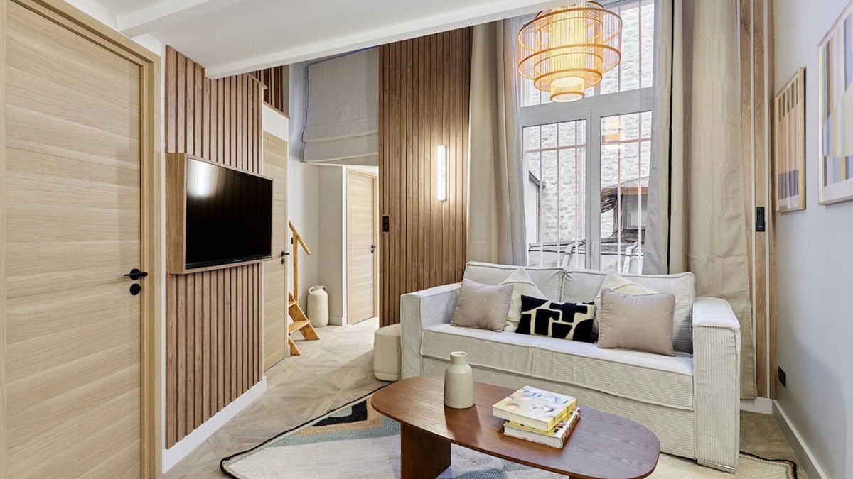 Quartier des Grandes-Carrieres Apartment | Superb Apartment Center of Paris Montmartre