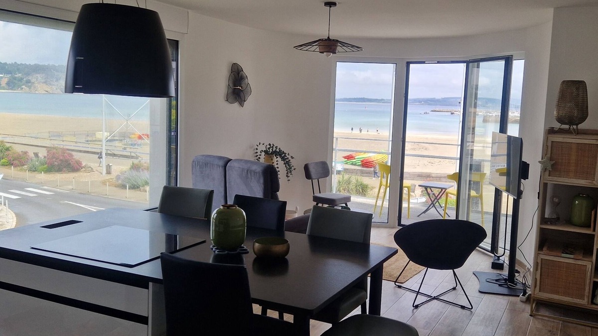 Morgat Apartment | Superb apartment, FULL SEA VIEW, 50 m from the beach
