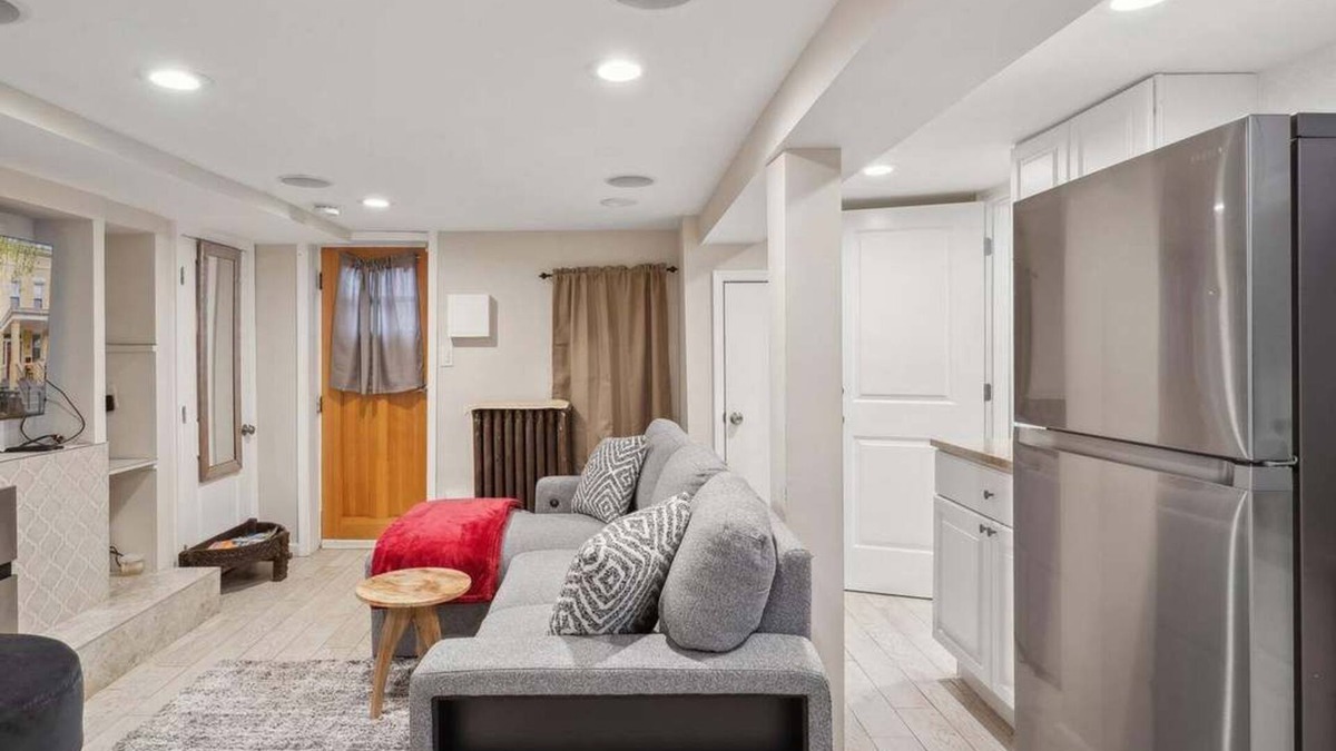 H Street Corridor Apartment | Superb apartment with AC in vibrant Washington