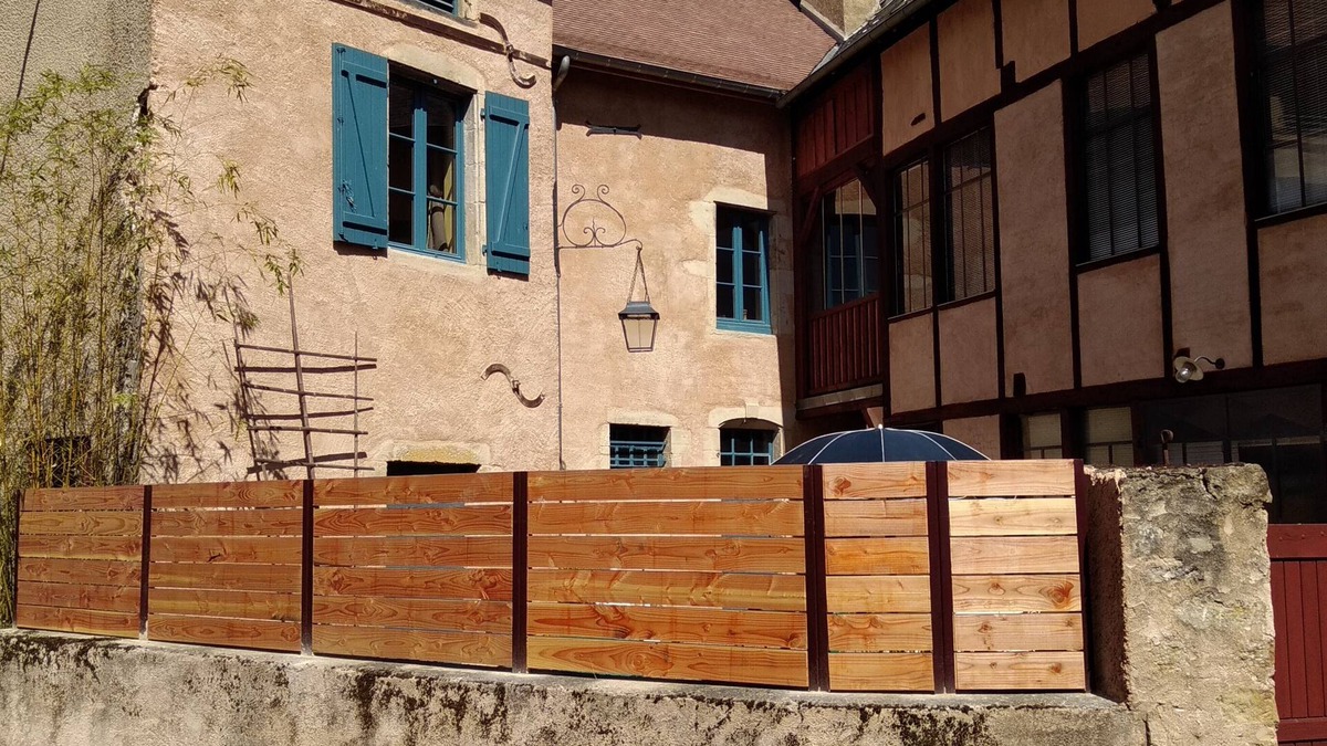 Moulins Engilbert House | Superb character house in village center. Charming 3-star gîte.