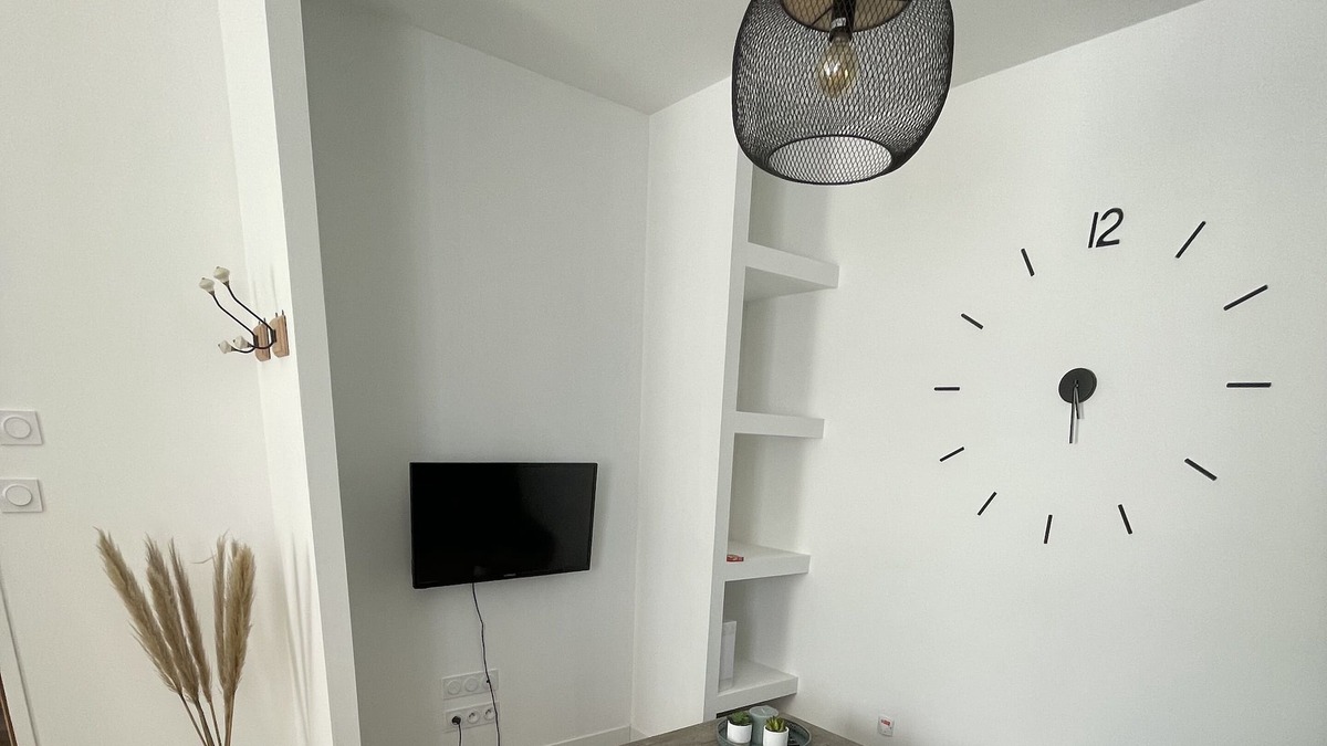 Aiguelèze Apartment | Superb chic modern apartment
