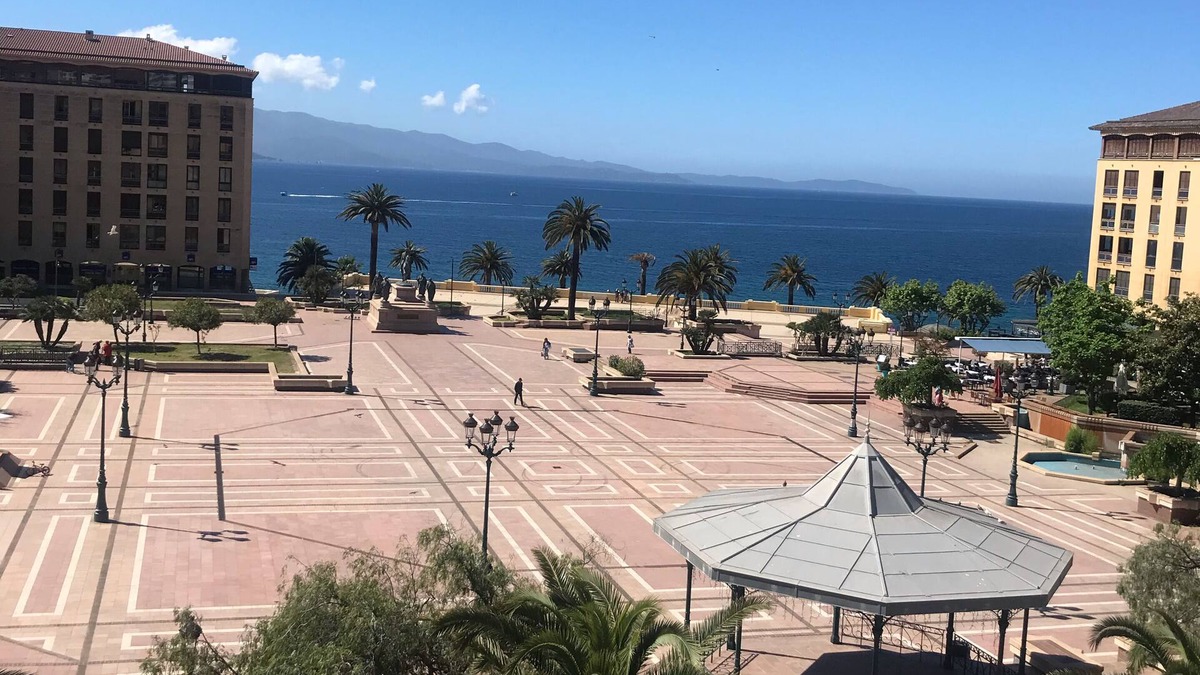 Corse-du-Sud Apartment | Superb downtown apartment