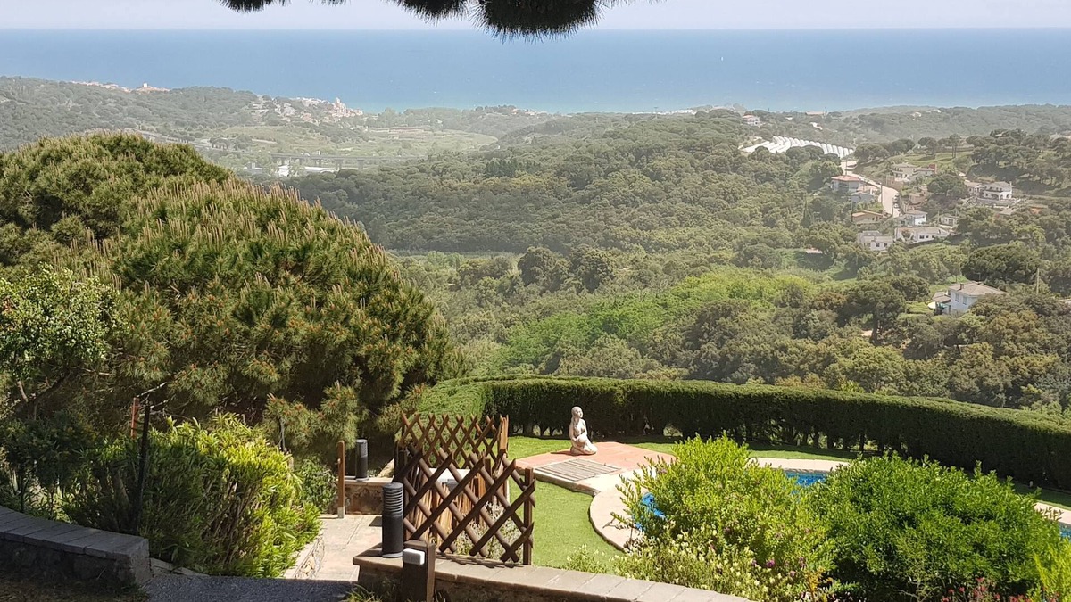 Sant Cebria de Vallalta Villa | Superb 60 ares villa, sublime sea view, tennis & private pool, designer interior