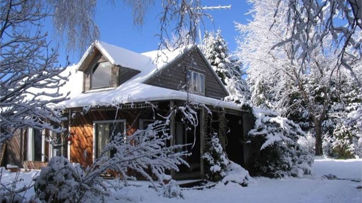 Rangataua Cabin | Superb Family-style Lodge