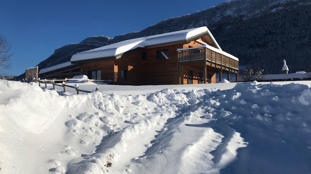 Saint-Julien-en-Vercors Ski Chalet | Superb new chalet in the heart of the Vercors with large terraces and mountain views