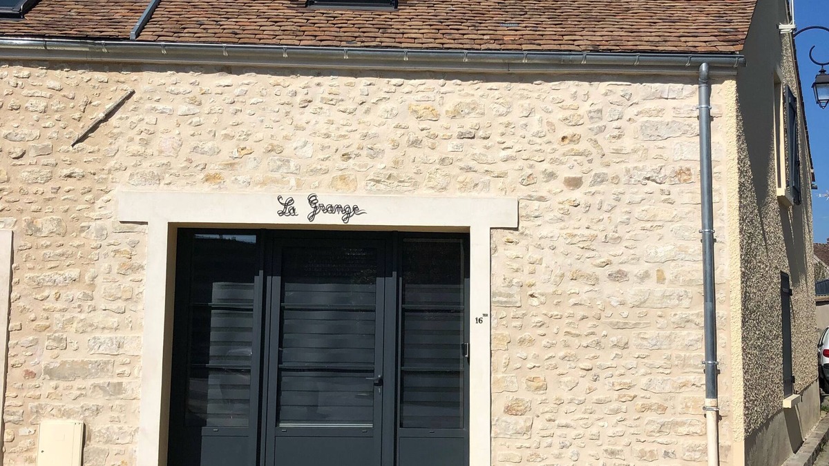 Ury House | Superb Gite La Grange