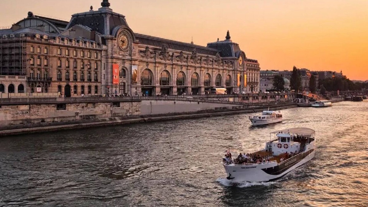 Saint-Germain-l'Auxerrois Apartment | SUPERB JUNIOR SUITE NEAR MUSEE D'ORSAY