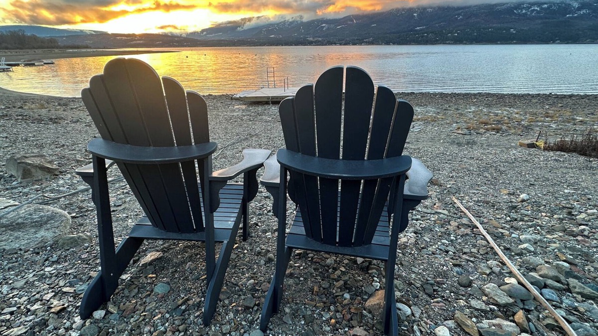 Salmon Arm House | Superb lake view home, semi lake front with 250 feet private lakefront.