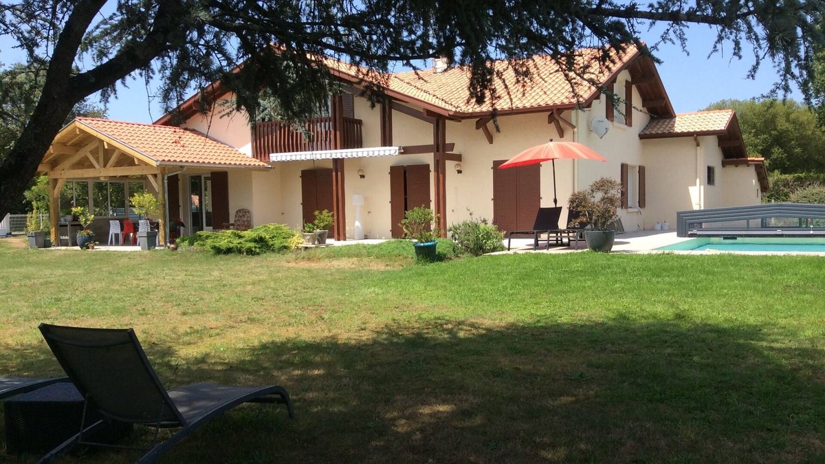 Tosse Villa | Superb landaise villa in 2000 m² of parkland10 minutes from the sea
