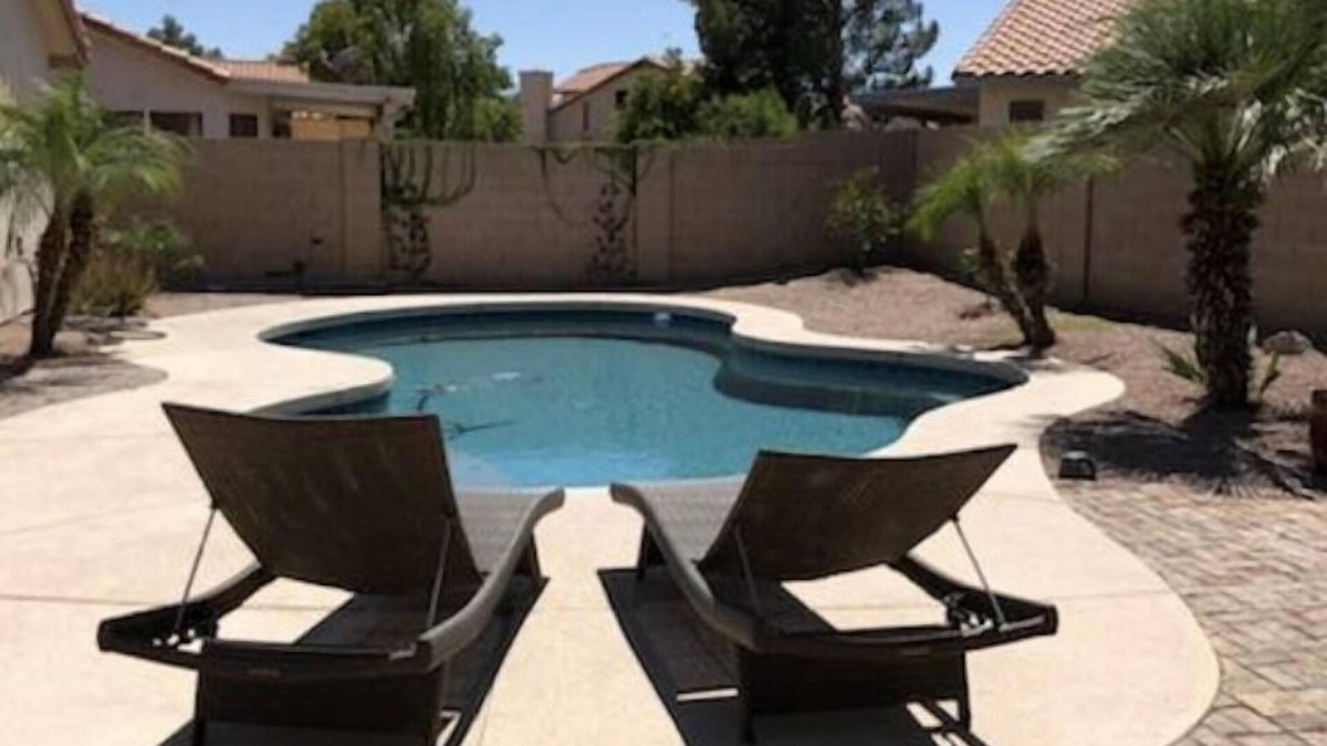 Monarch House | Superb location ! Excellent Weather! What are you waiting for?