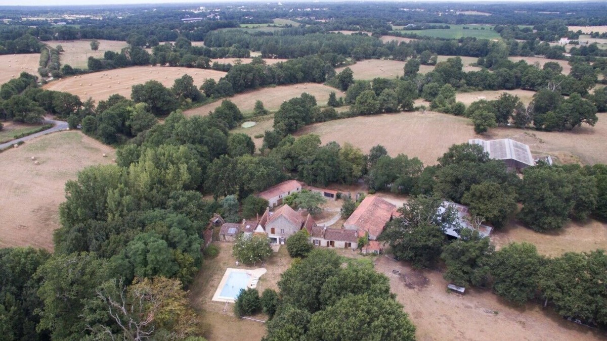 Landeronde Cottage | Superb Logis in the heart of bocage Vendeen